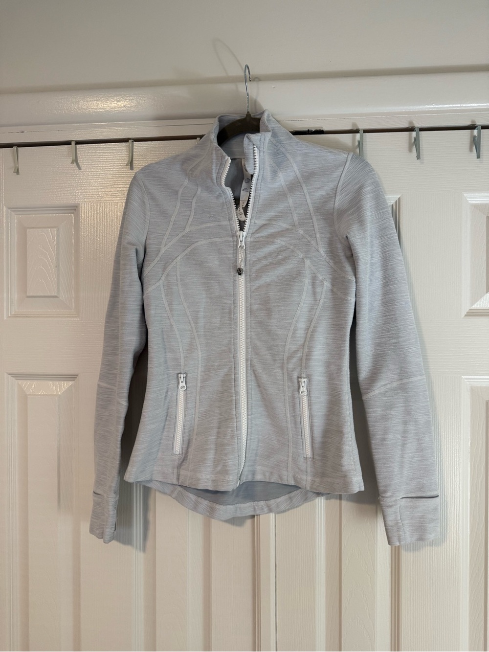 Lululemon Define Jacket Size 6 Light grey / white